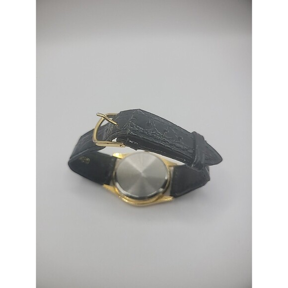 Vintage Lorus Mickey Mouse Minnie Mouse Love is in Air Wristwatch Leather Band - Picture 5 of 10